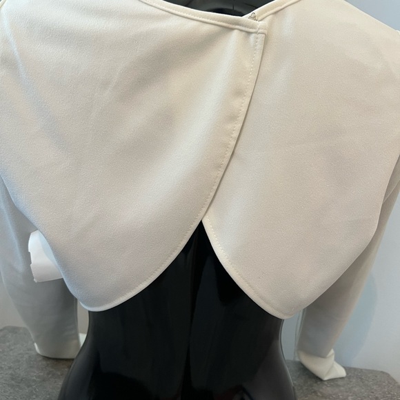 Akira off-white polyester long sleeve crop top - Picture 5 of 9